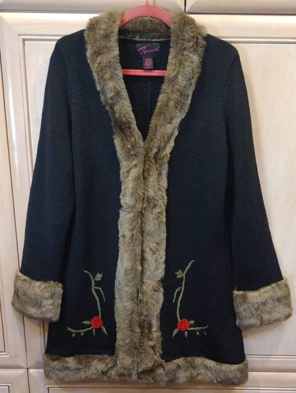 Vtg torrid Black Boho Goth Penny Lane Cardigan w/ faux Fur & Rose Embroidery - Picture 15 of 15